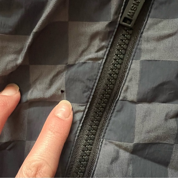 Nike Windrunner Jacket Checkered Red And Black NSW Size small - Picture 7 of 12